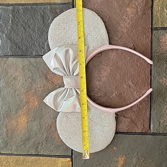 NEW Disney Minnie Mouse Ears Headband,  Platinum, NWOT - Picture 8 of 9